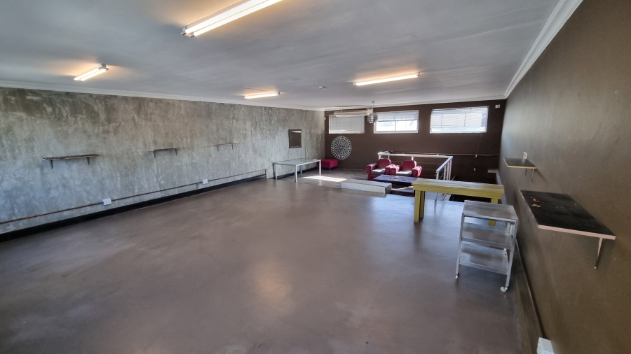 To Let Commercial Property for Rent in Woodstock Western Cape